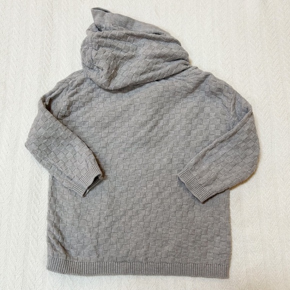 KATE QUINN bundle - navy zip up (6-12m), gray sweater (12-18m), onesie (12-18m) - Picture 3 of 16